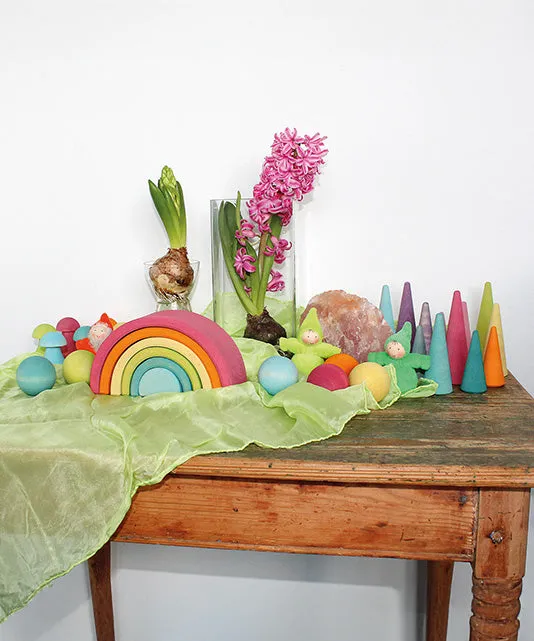 Grimm's Medium Pastel Rainbow (6 Pieces)
